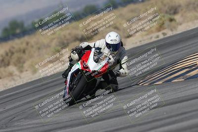 media/Oct-13-2025-Moto Forza (Mon) [[a66d839500]]/2-A Group/Session 3 (Turn 16)/